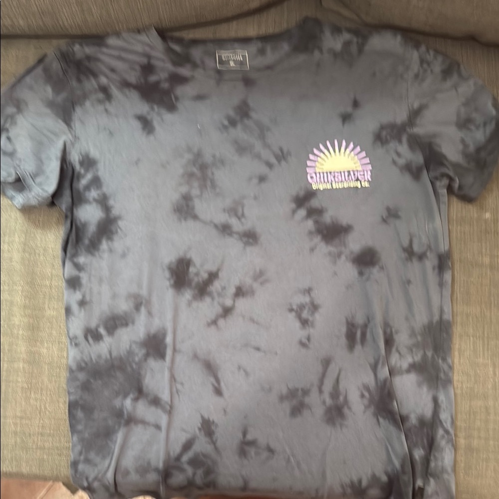 Quiksilver Gray and Purple Short Sleeve Tee